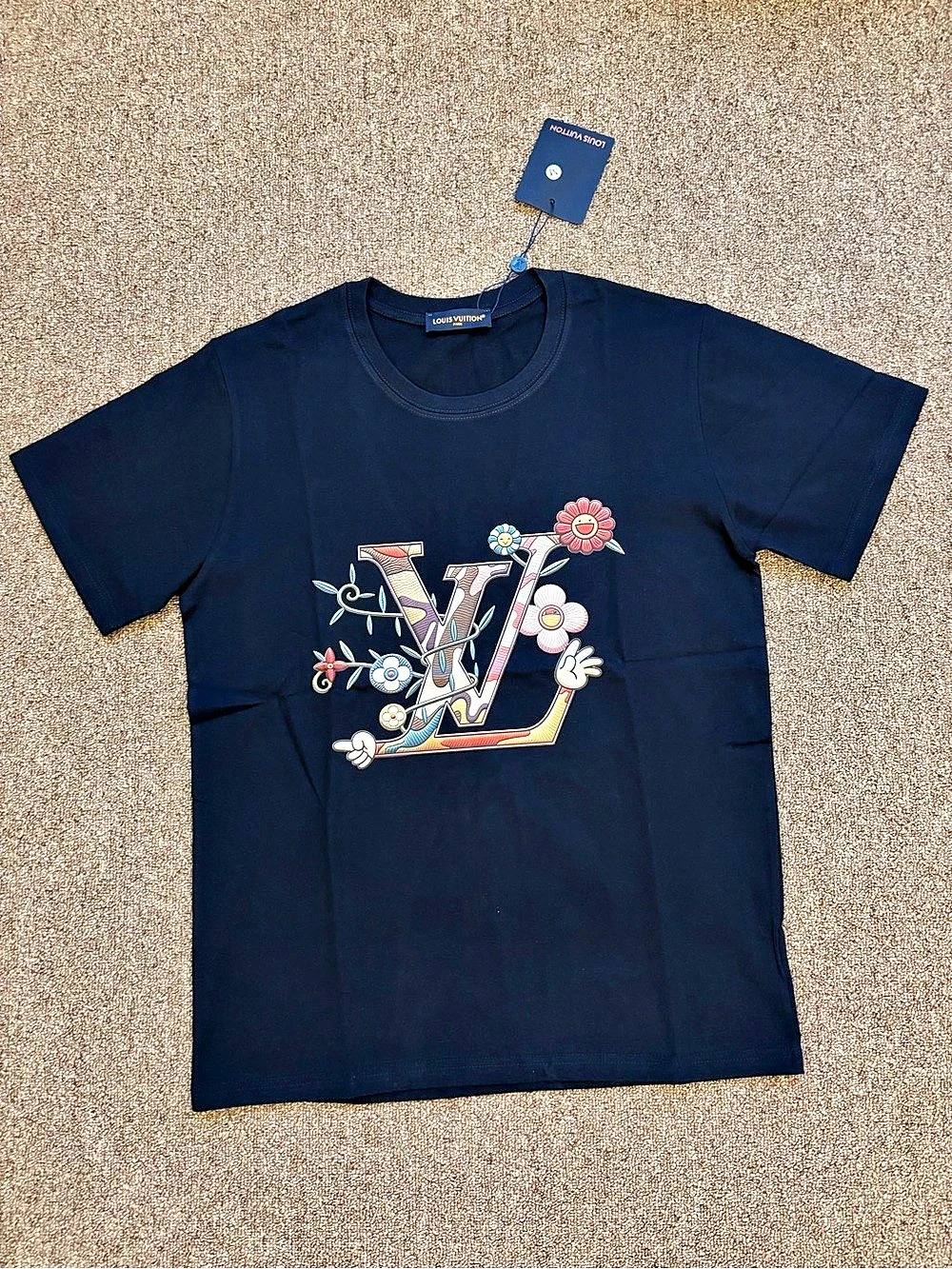 Louis Vuitton Graphic Short Sleeve Tee Size Medium NWT